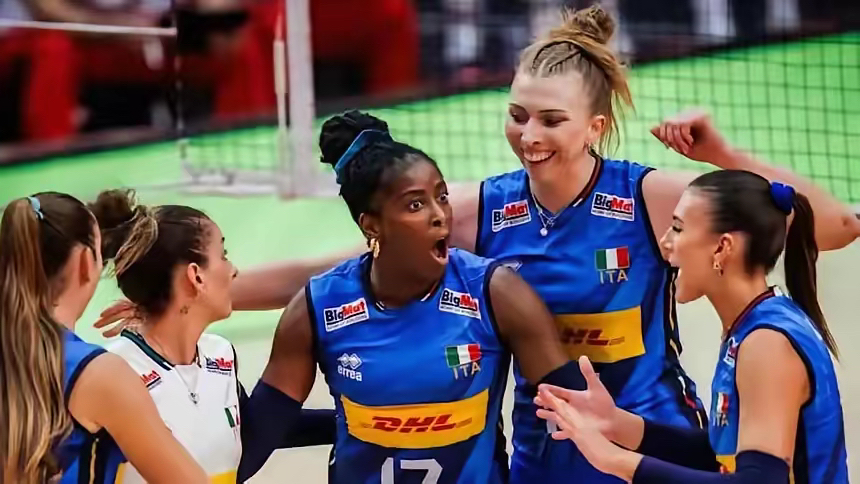 赛地聚焦：意大利杯集结日热度飙升；埃因霍温回应争议；震撼外界；控场能力受关注的简单介绍